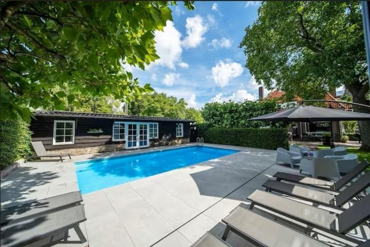 Hush Bed & Breakfast Helmond Esterno foto